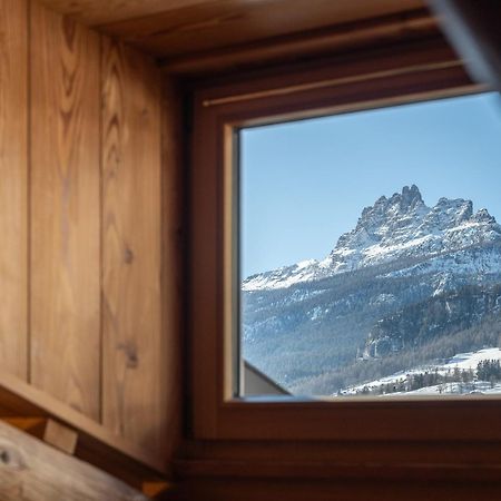 Cortina Lodge Cortina dʼAmpezzo Kültér fotó