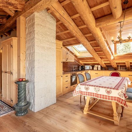 Cortina Lodge Cortina dʼAmpezzo Kültér fotó