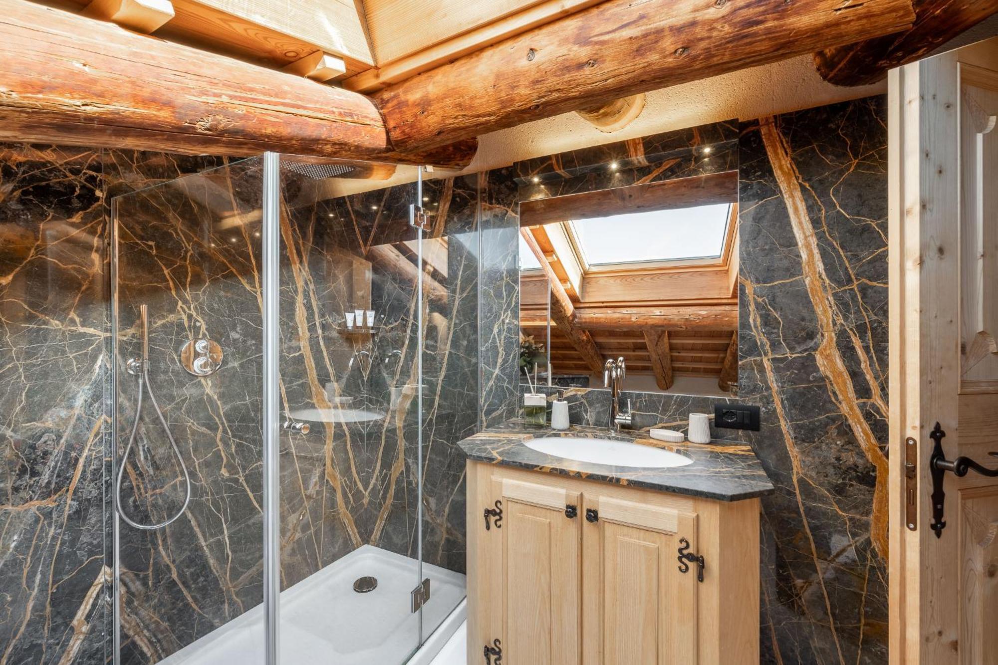 Cortina Lodge Cortina dʼAmpezzo Kültér fotó