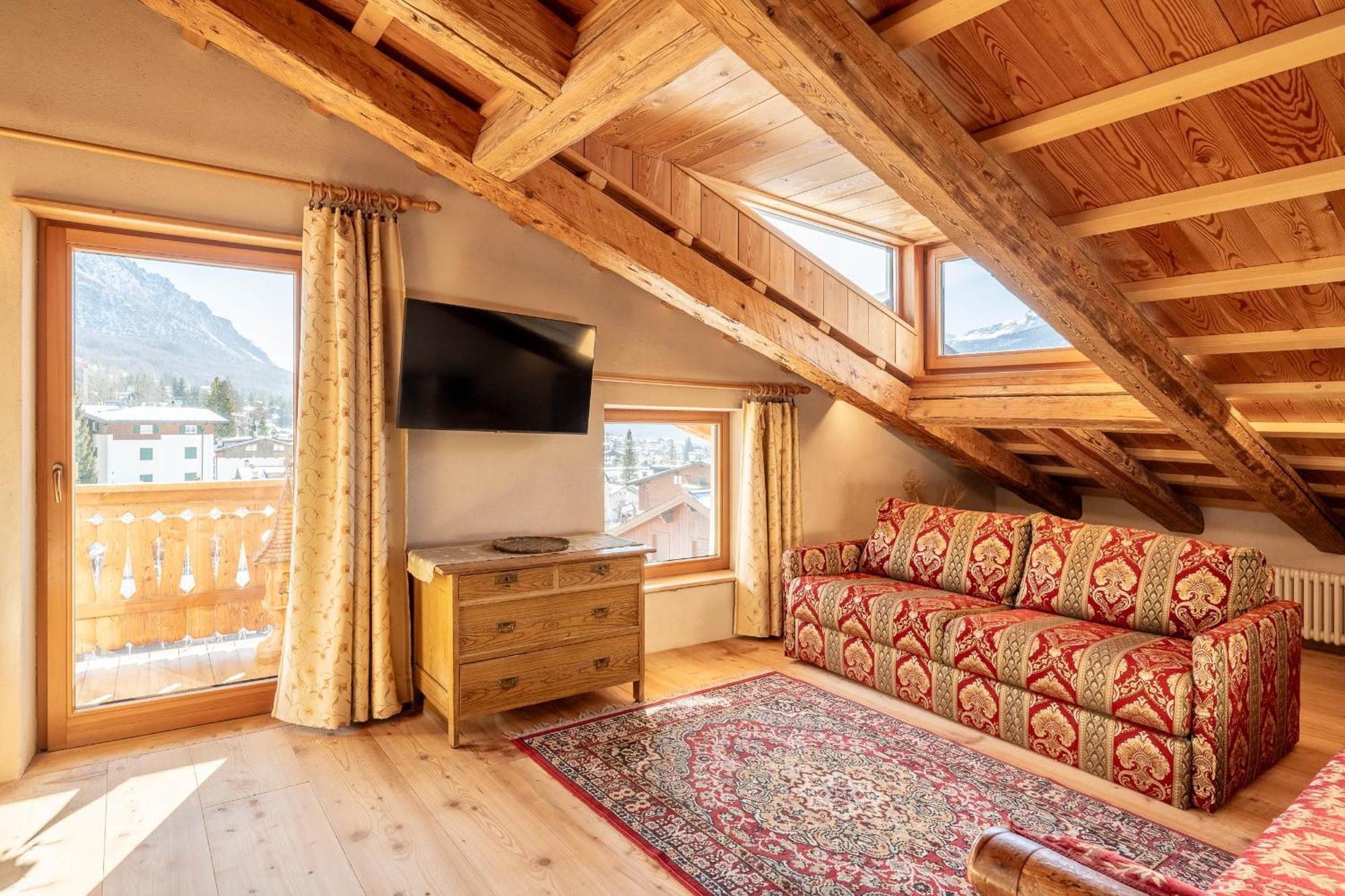 Cortina Lodge Cortina dʼAmpezzo Kültér fotó